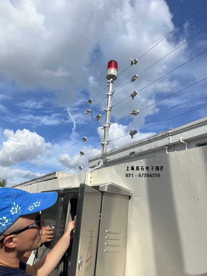 500528D9DF电子围栏报警时声光.jpg